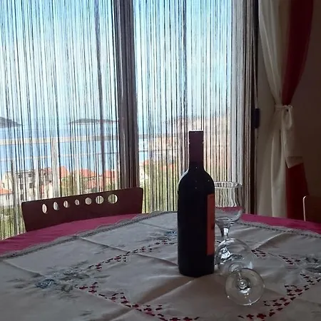 Apartment Pecarevic - A Holiday With A Stunning View Vis Exterior photo